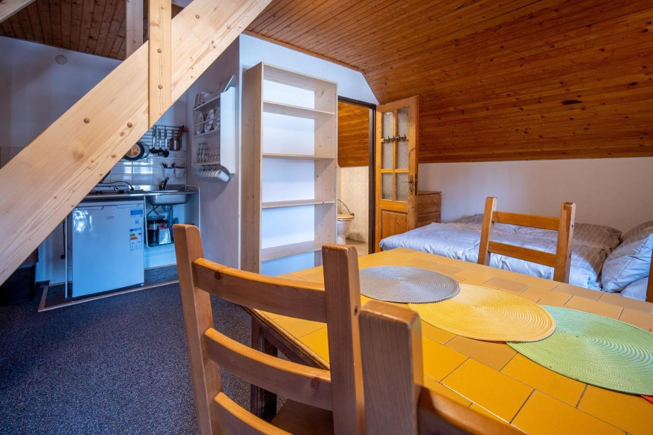 Penzion Koucky Bedřichov Exteriör bild